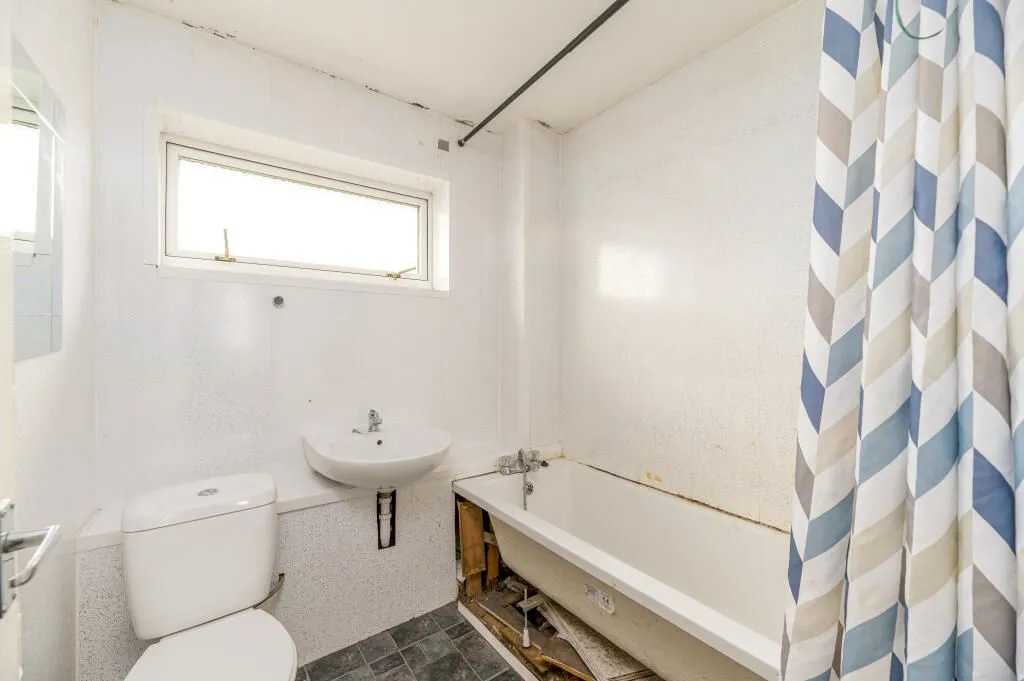 Hill Top, West Bromwich, West Midlands, B70 0HW - Online Properties