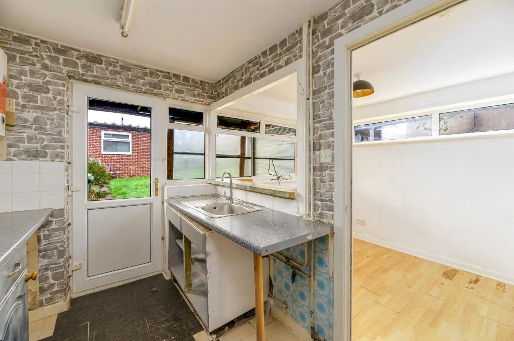 Hill Top, West Bromwich, West Midlands, B70 0HW - Online Properties