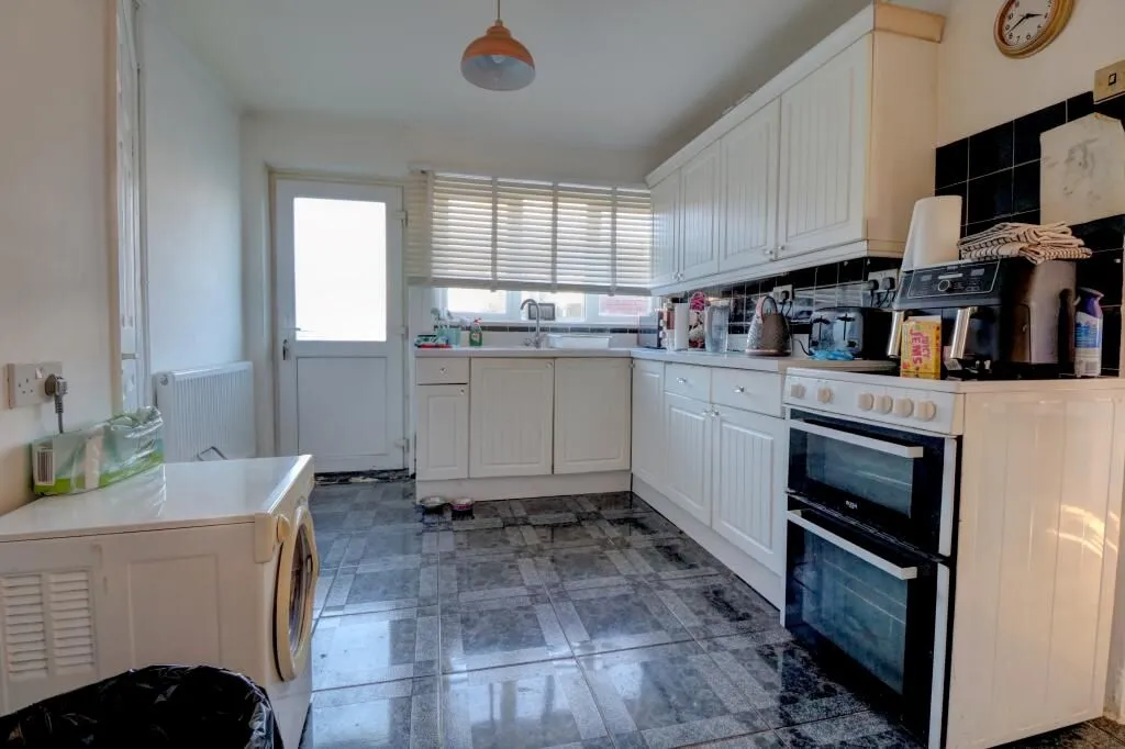 Hersden, Canterbury, Kent, CT3 4EZ - Online Properties