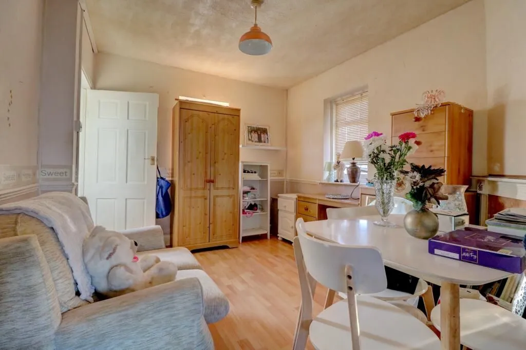 Hersden, Canterbury, Kent, CT3 4EZ - Online Properties