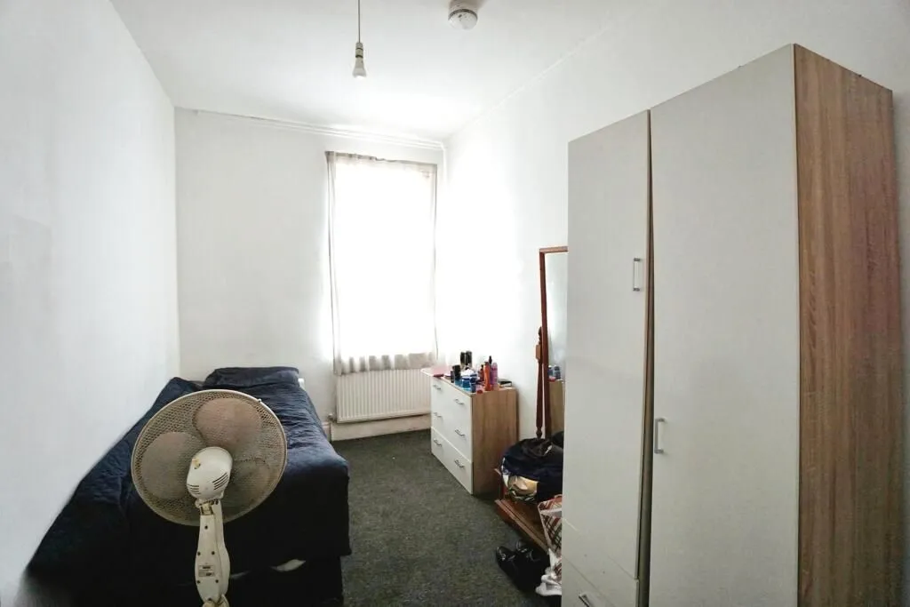 Wolverhampton, West Midlands, WV3 0LG - Online Properties