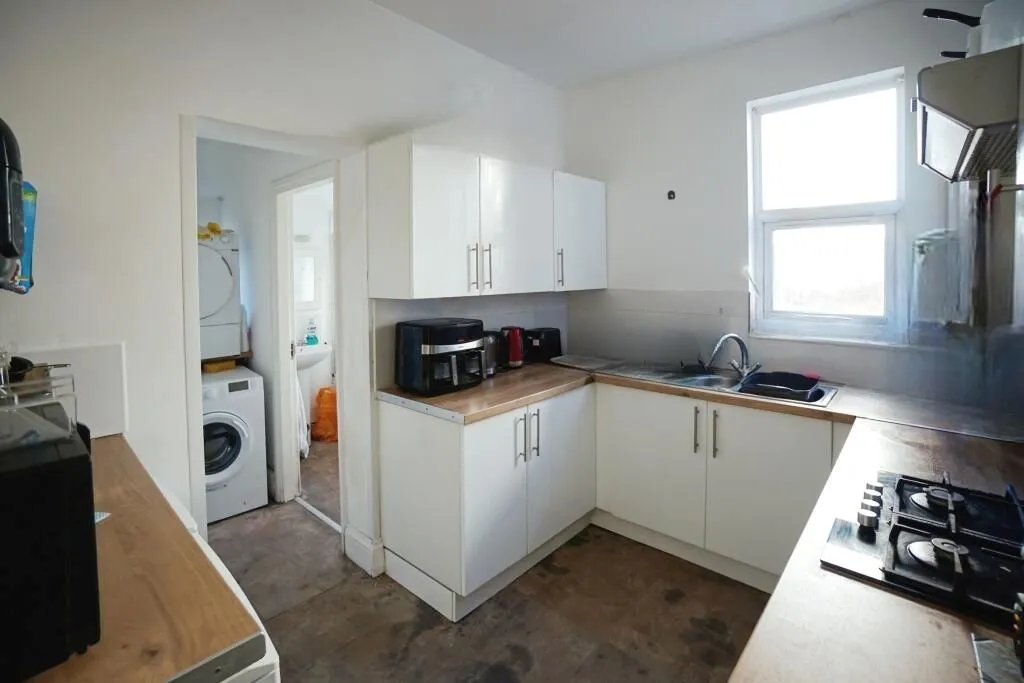 Wolverhampton, West Midlands, WV3 0LG - Online Properties
