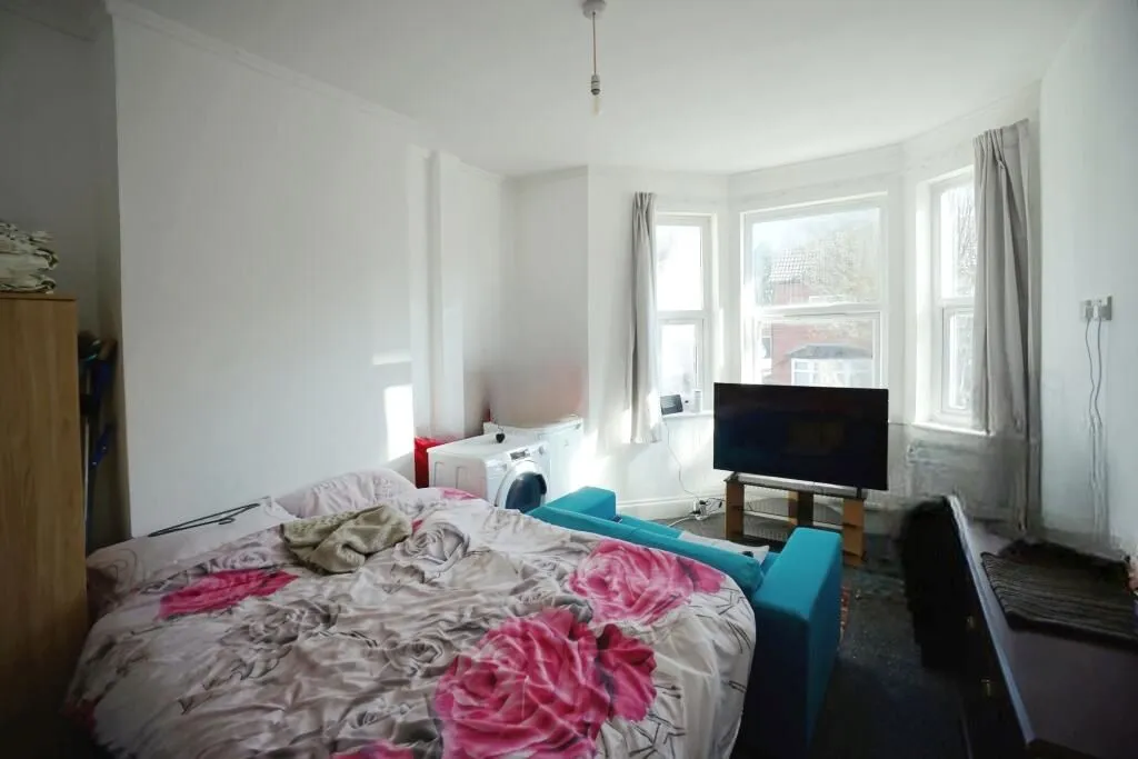 Wolverhampton, West Midlands, WV3 0LG - Online Properties