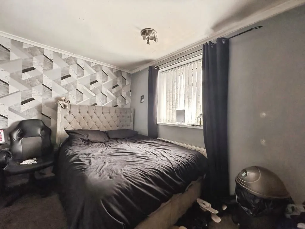 Morley, Leeds, West Yorkshire, LS27 8SP - Online Properties