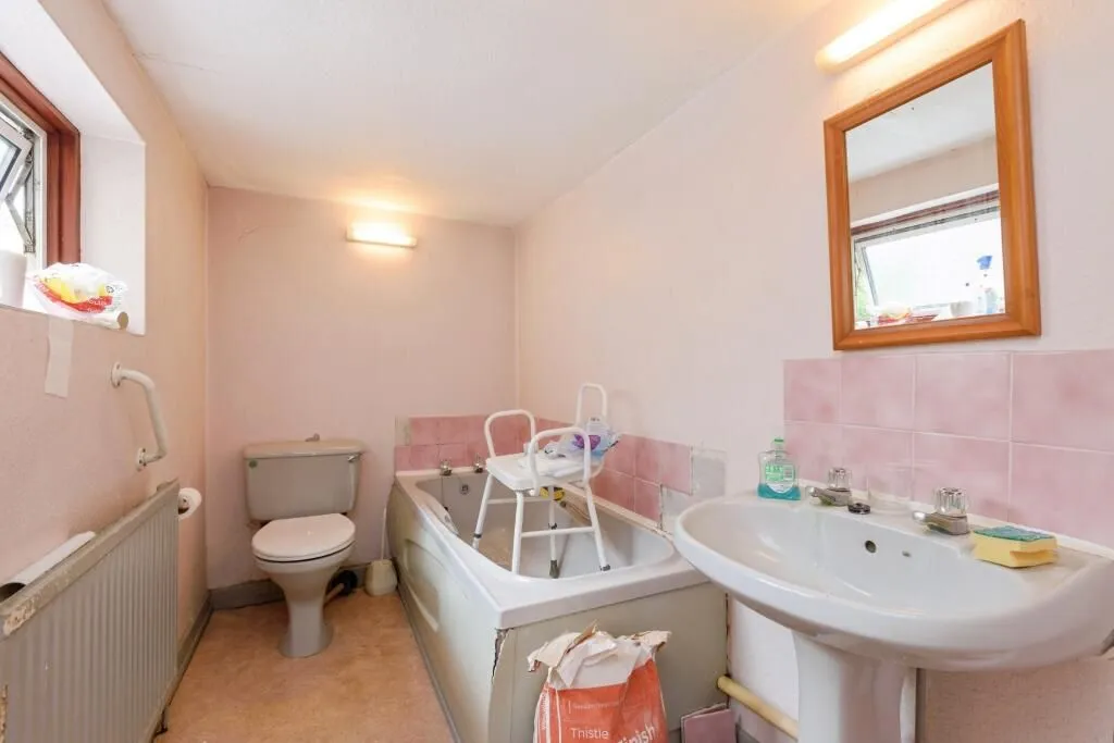 Margate, Kent, CT9 5AU - Online Properties