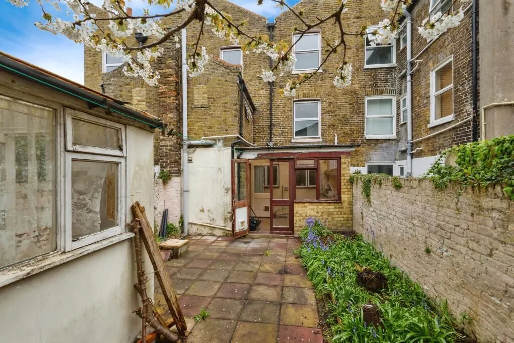 Margate, Kent, CT9 5AU - Online Properties