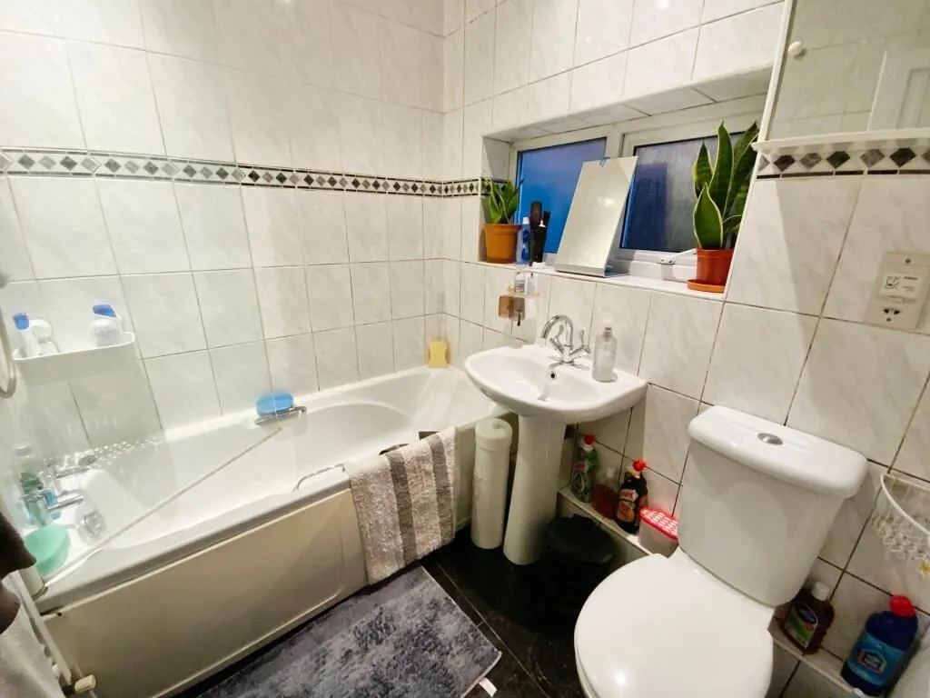 Sandiacre, Nottingham, Nottinghamshire, NG10 5JD - Online Properties