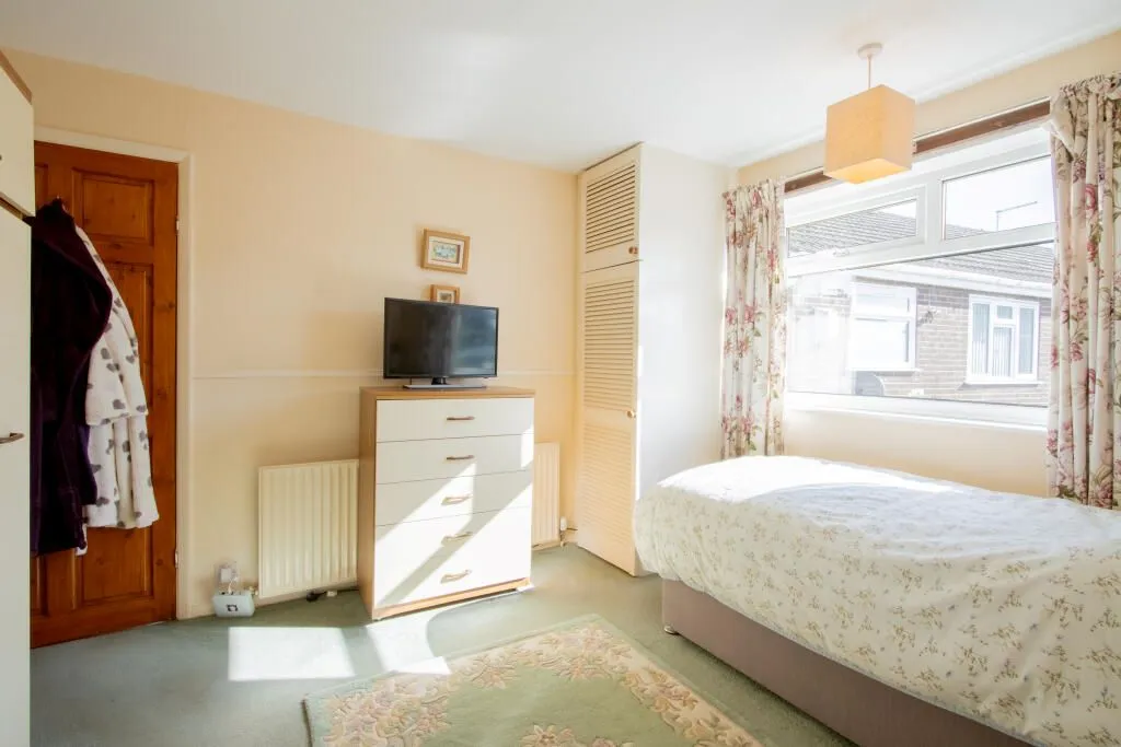 Outwood, Wakefield, West Yorkshire, WF1 2JY - Online Properties