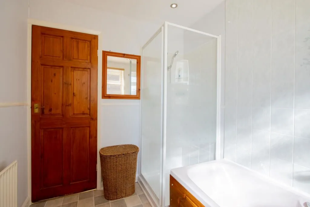 Outwood, Wakefield, West Yorkshire, WF1 2JY - Online Properties