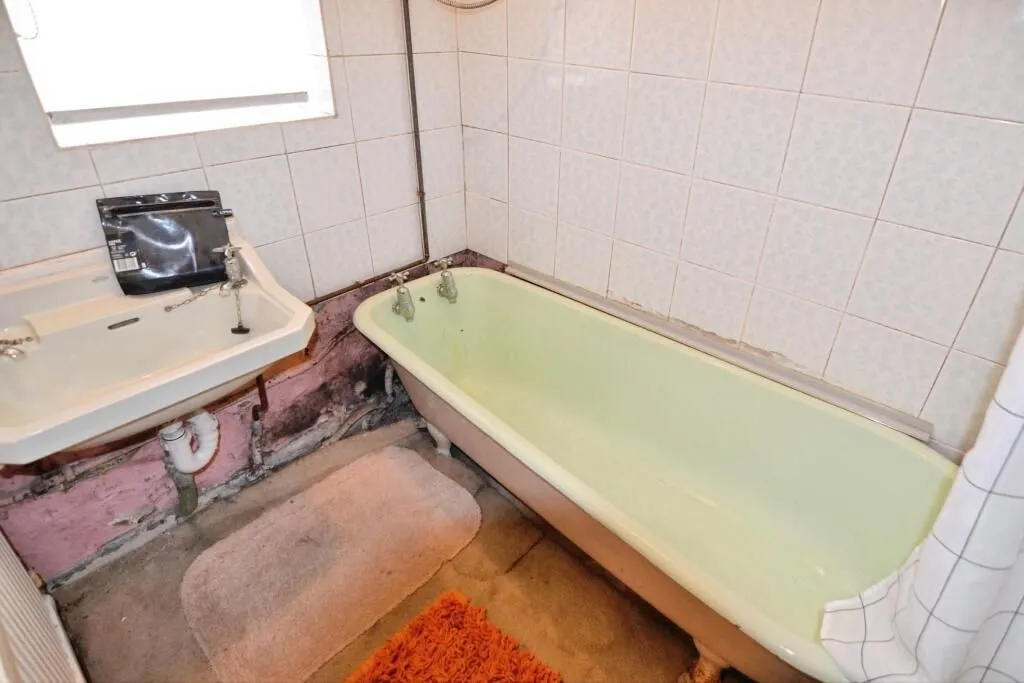 Codnor Park, Ironville, Nottingham, Nottinghamshire, NG16 5PN - Online Properties