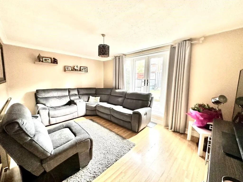 Sheffield, South Yorkshire, S9 5GJ - Online Properties
