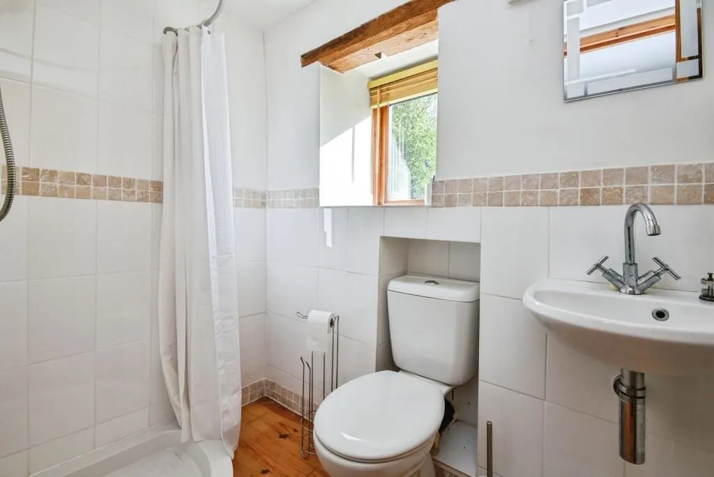 Over Kellet, Carnforth, Lancashire, LA6 1BT - Online Properties