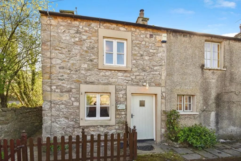 Over Kellet, Carnforth, Lancashire, LA6 1BT - Online Properties
