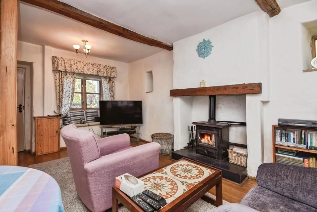 Over Kellet, Carnforth, Lancashire, LA6 1BT - Online Properties