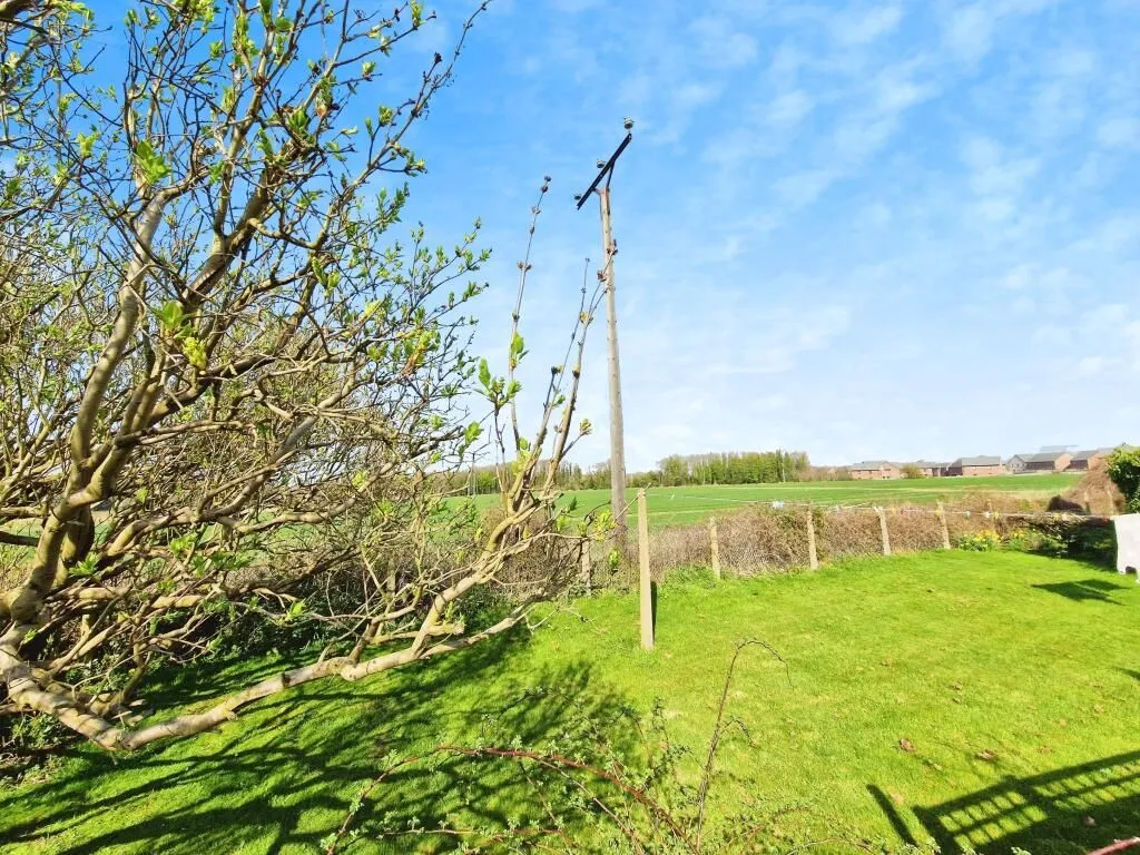 Askern, Doncaster, South Yorkshire, DN6 0QW - Online Properties
