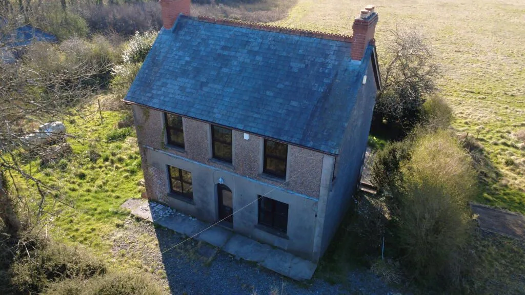 Spring Gardens, Whitland, Dyfed, SA34 0HR - Online Properties