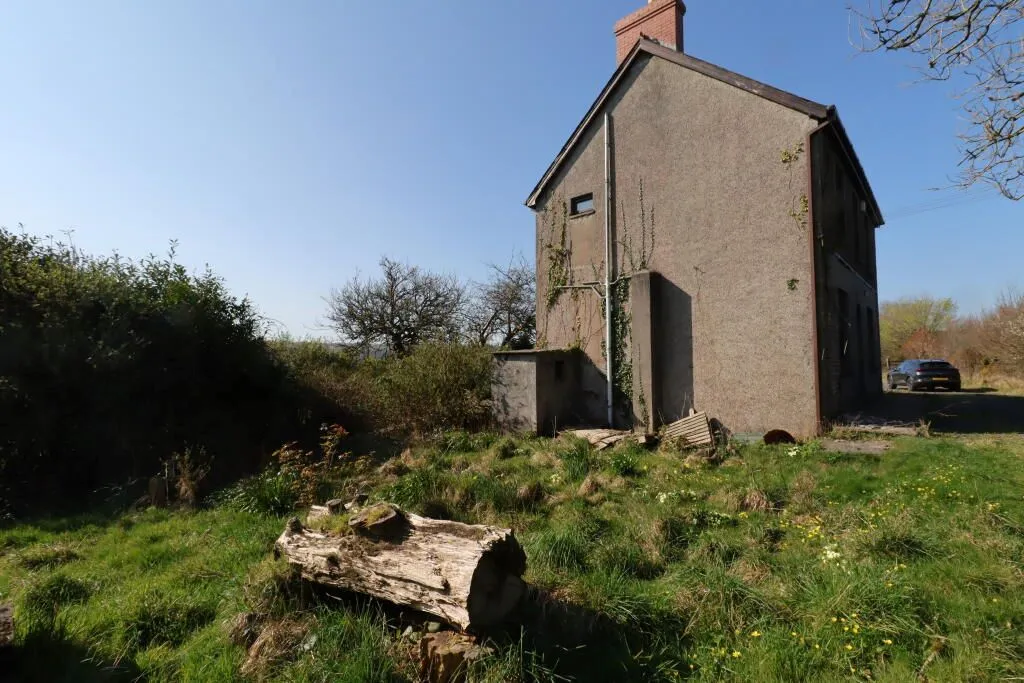 Spring Gardens, Whitland, Dyfed, SA34 0HR - Online Properties