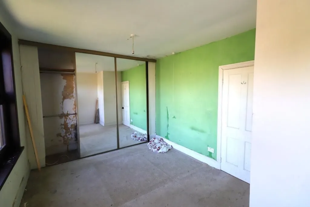 Spring Gardens, Whitland, Dyfed, SA34 0HR - Online Properties