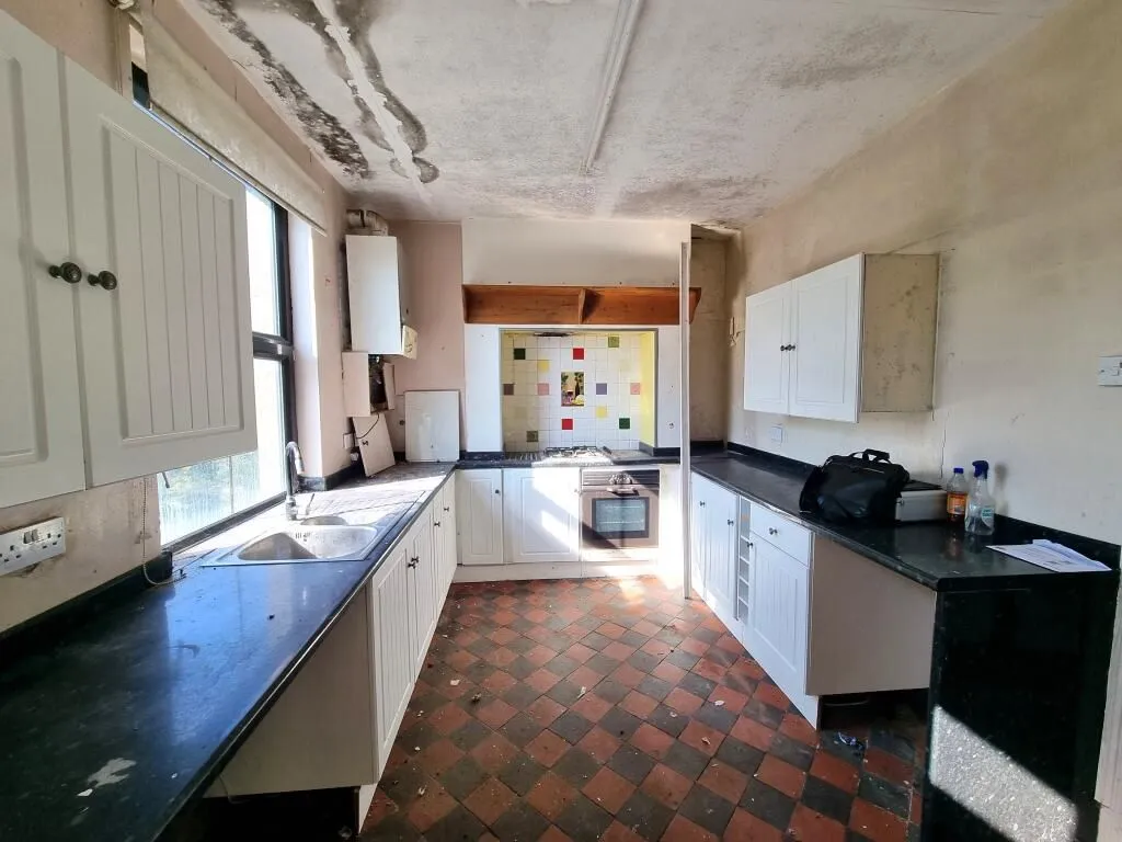 Spring Gardens, Whitland, Dyfed, SA34 0HR - Online Properties