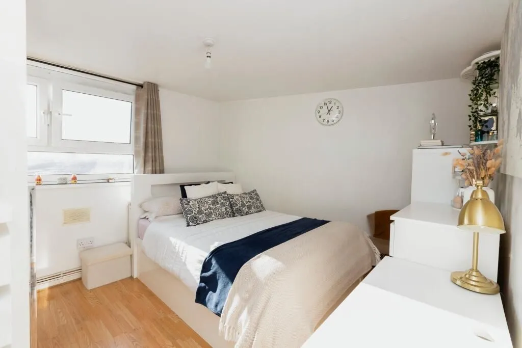 Grantham Road, London, E12 5NA - Online Properties