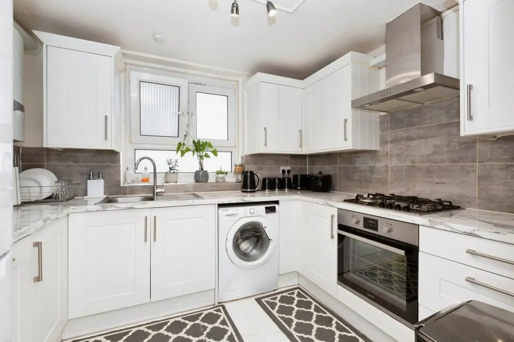 Grantham Road, London, E12 5NA - Online Properties