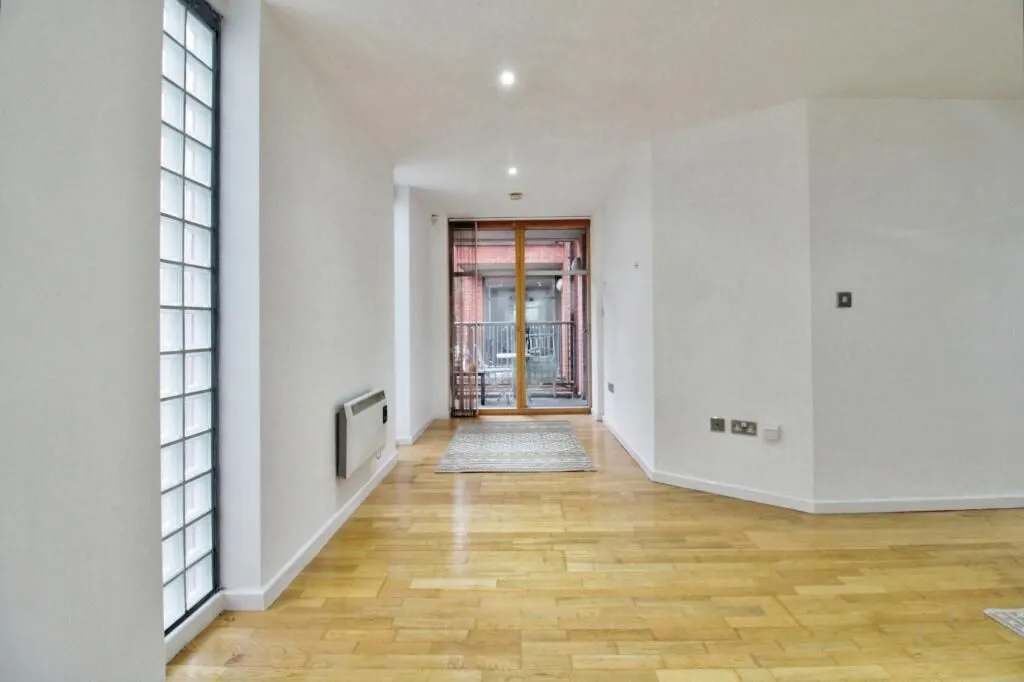 Westpoint, 3-9 Duke Street, Manchester, Lancashire, M3 4NF - Online Properties