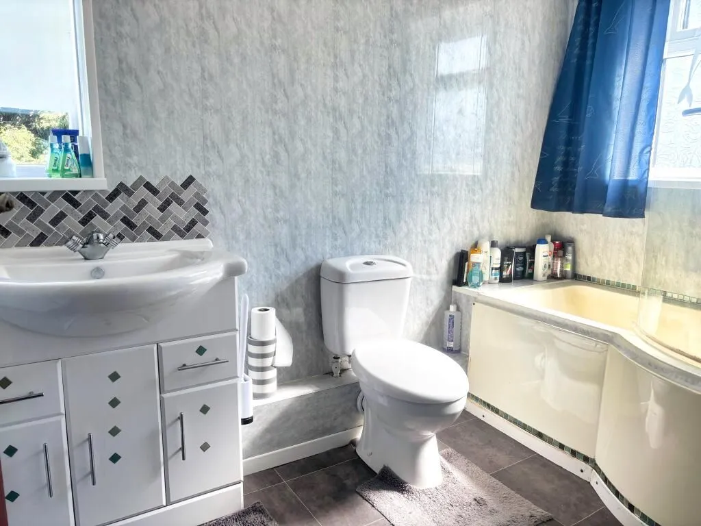 Ushaw Moor, Durham, County Durham, DH7 7NF - Online Properties
