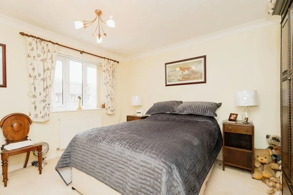 Watton, Thetford, Norfolk, IP25 6HL - Online Properties