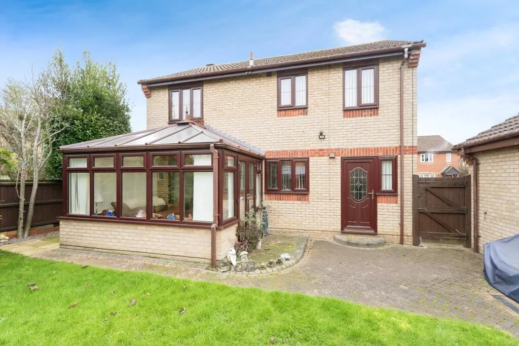 Watton, Thetford, Norfolk, IP25 6HL - Online Properties