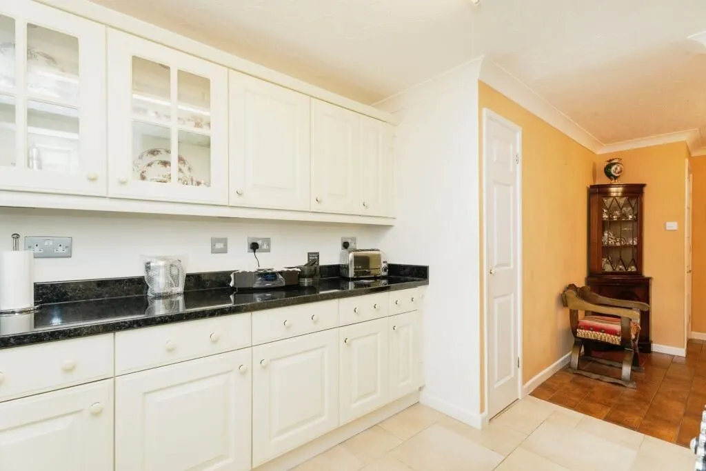 Watton, Thetford, Norfolk, IP25 6HL - Online Properties
