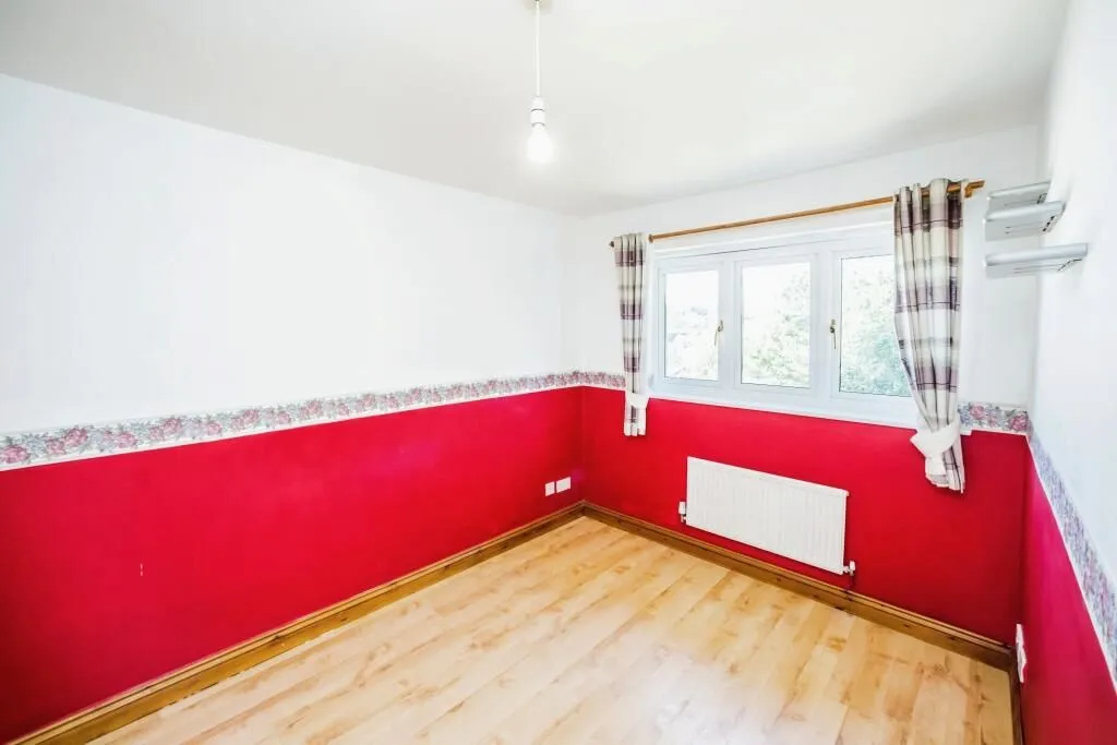 Linthwaite, Huddersfield, West Yorkshire, HD7 5NR - Online Properties