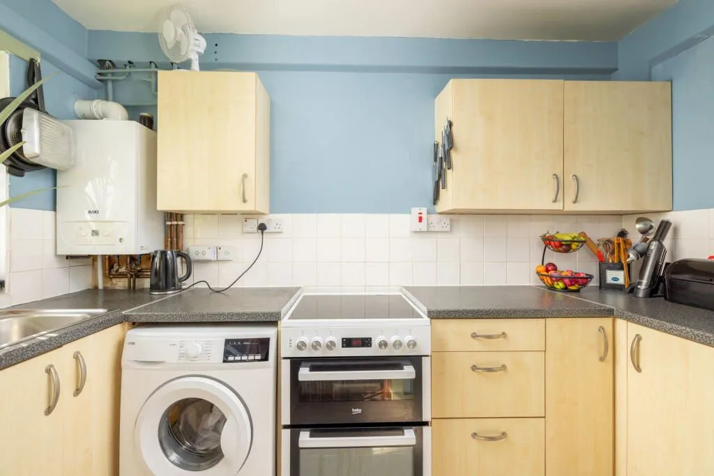 Ascot Court, Bury New Road, Salford, Lancashire, M7 2DB - Online Properties