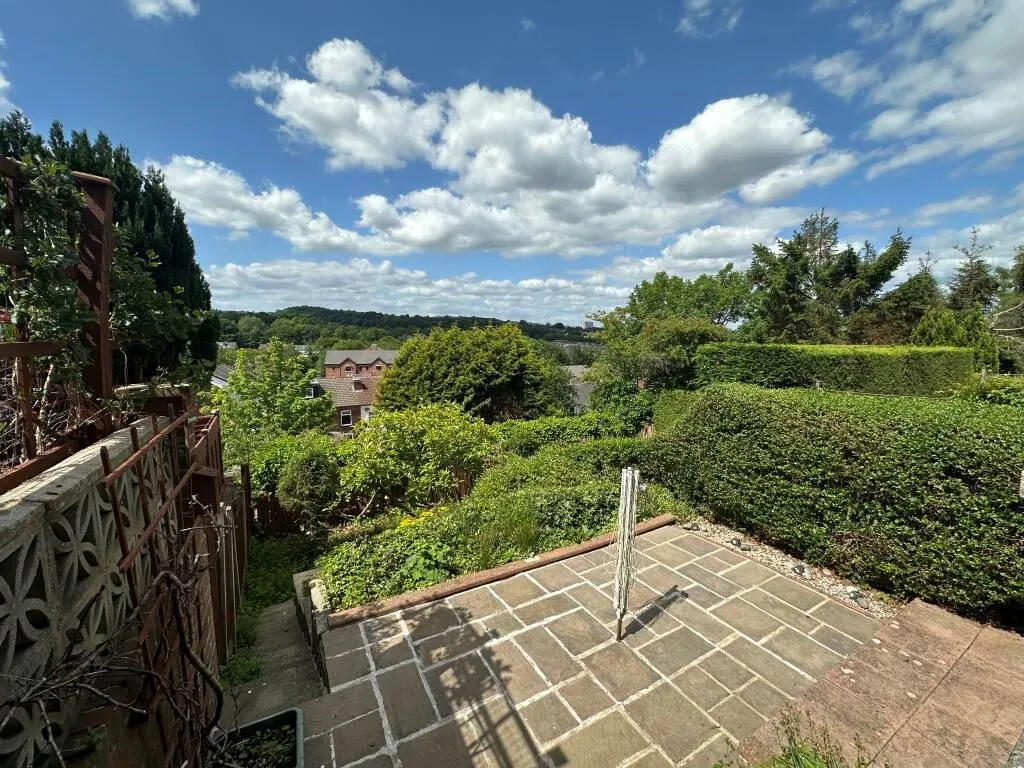 Sheffield, South Yorkshire, S8 0NS - Online Properties