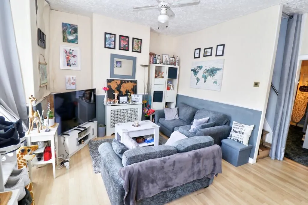 Eccles, Manchester, Lancashire, M30 0PB - Online Properties