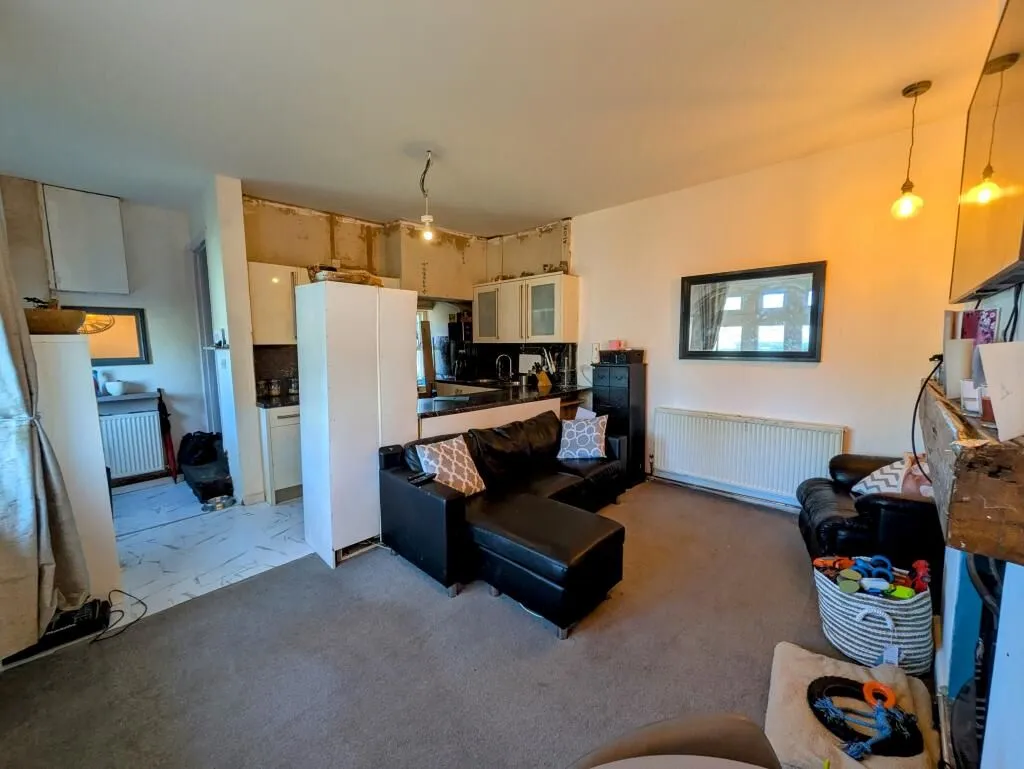 Queensbury, Bradford, West Yorkshire, BD13 2QP - Online Properties