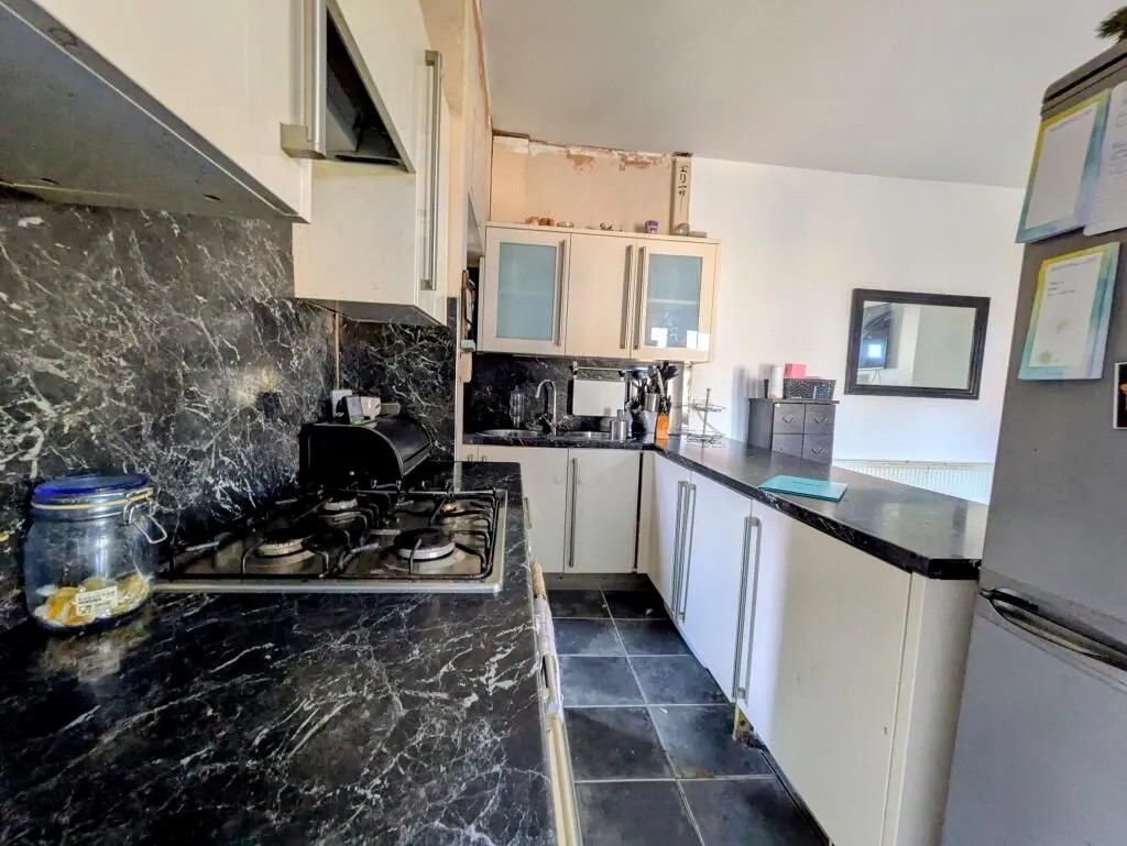 Queensbury, Bradford, West Yorkshire, BD13 2QP - Online Properties