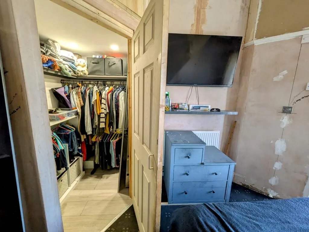 Queensbury, Bradford, West Yorkshire, BD13 2QP - Online Properties