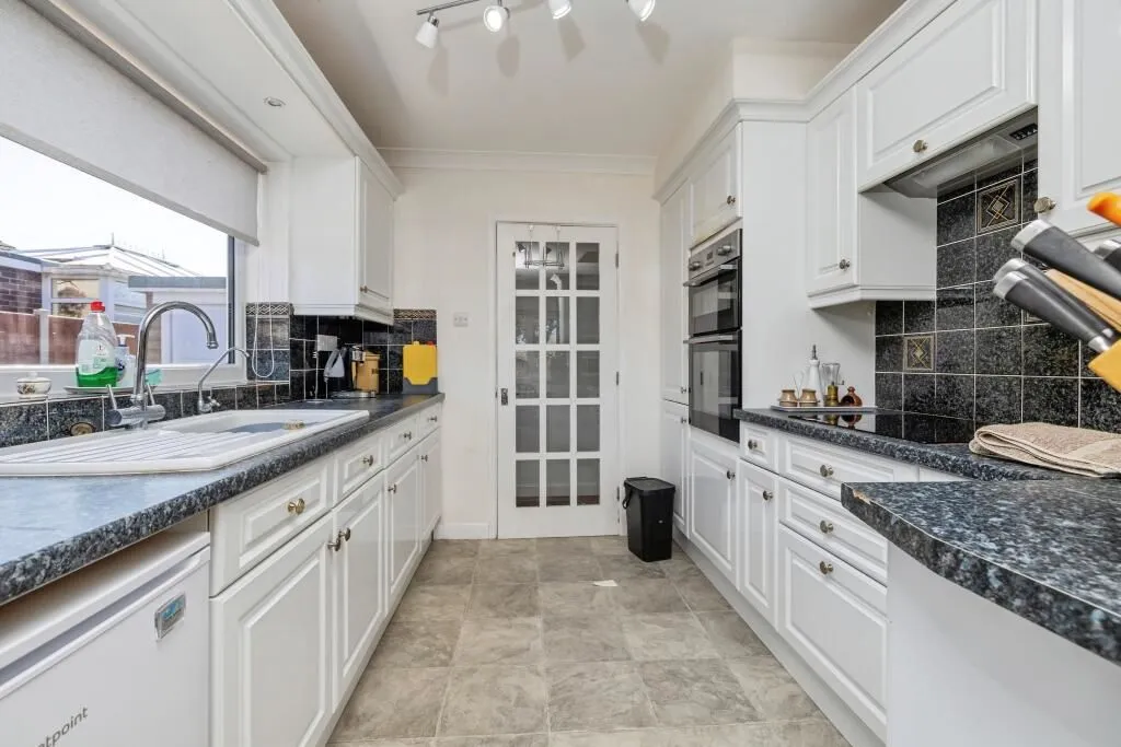 Saxilby, Lincoln, Lincolnshire, LN1 2QJ - Online Properties
