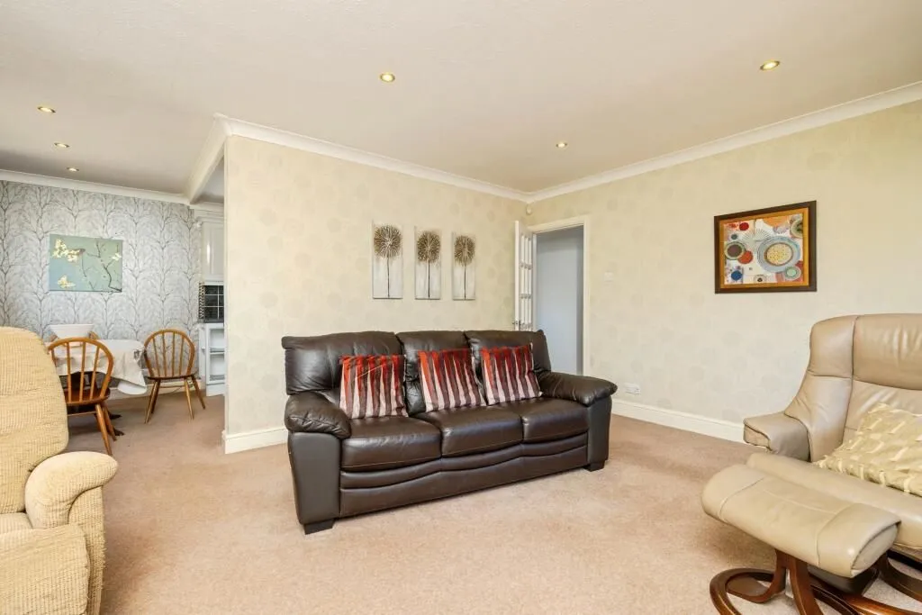 Saxilby, Lincoln, Lincolnshire, LN1 2QJ - Online Properties
