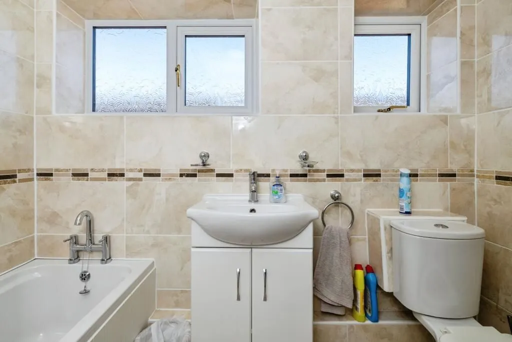 Saxilby, Lincoln, Lincolnshire, LN1 2QJ - Online Properties