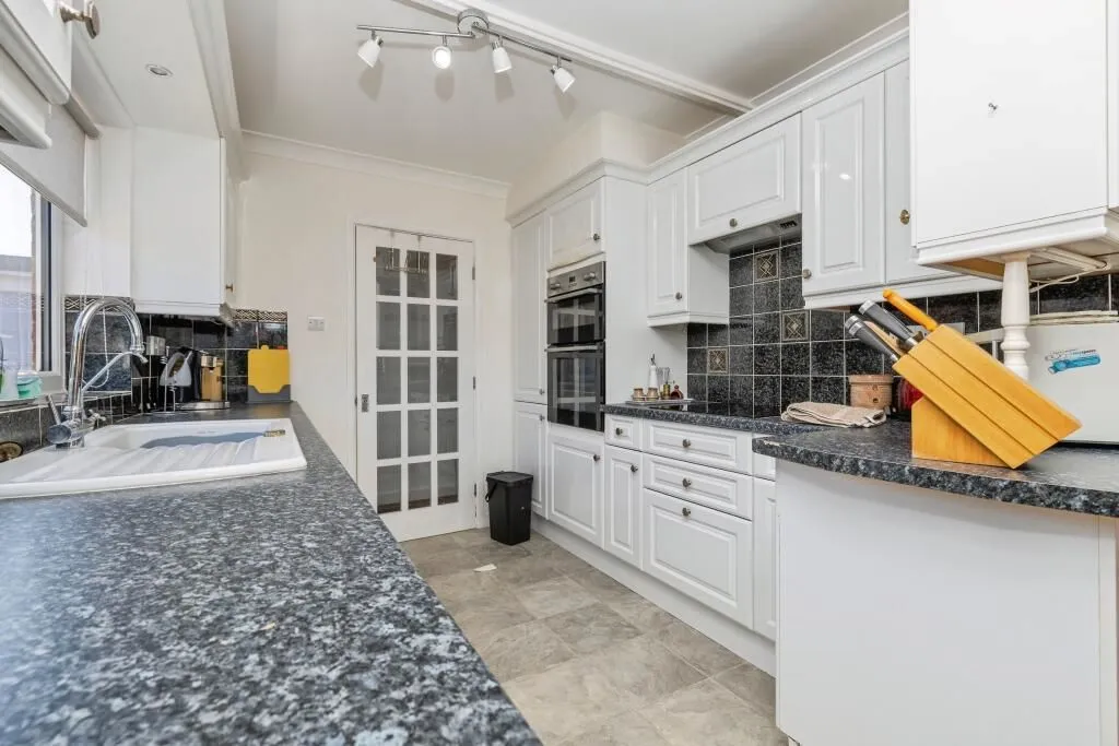 Saxilby, Lincoln, Lincolnshire, LN1 2QJ - Online Properties