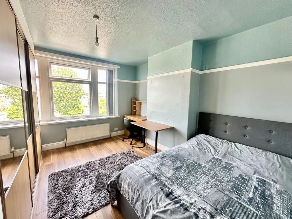 Sheffield, South Yorkshire, S9 4AD - Online Properties