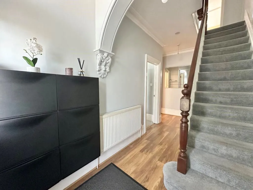 Sheffield, South Yorkshire, S9 4AD - Online Properties