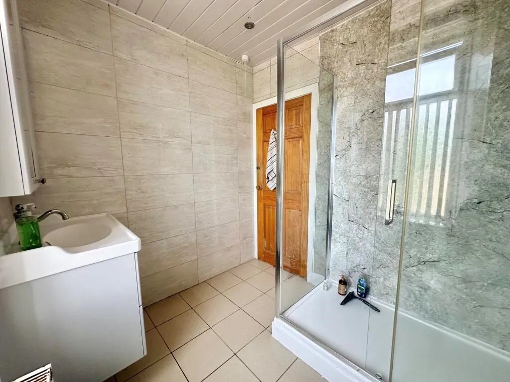 Sheffield, South Yorkshire, S9 4AD - Online Properties