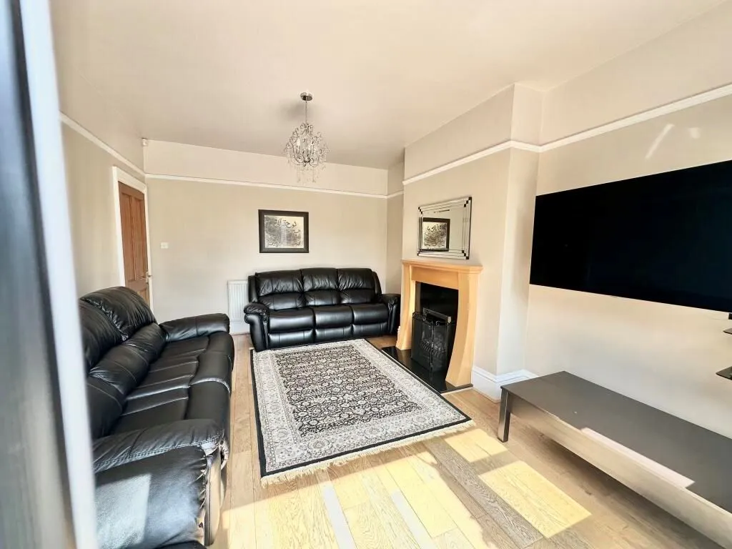 Sheffield, South Yorkshire, S9 4AD - Online Properties