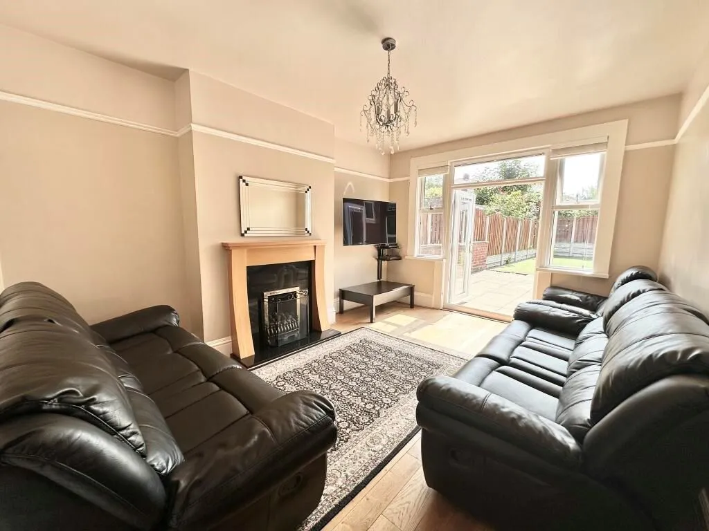 Sheffield, South Yorkshire, S9 4AD - Online Properties