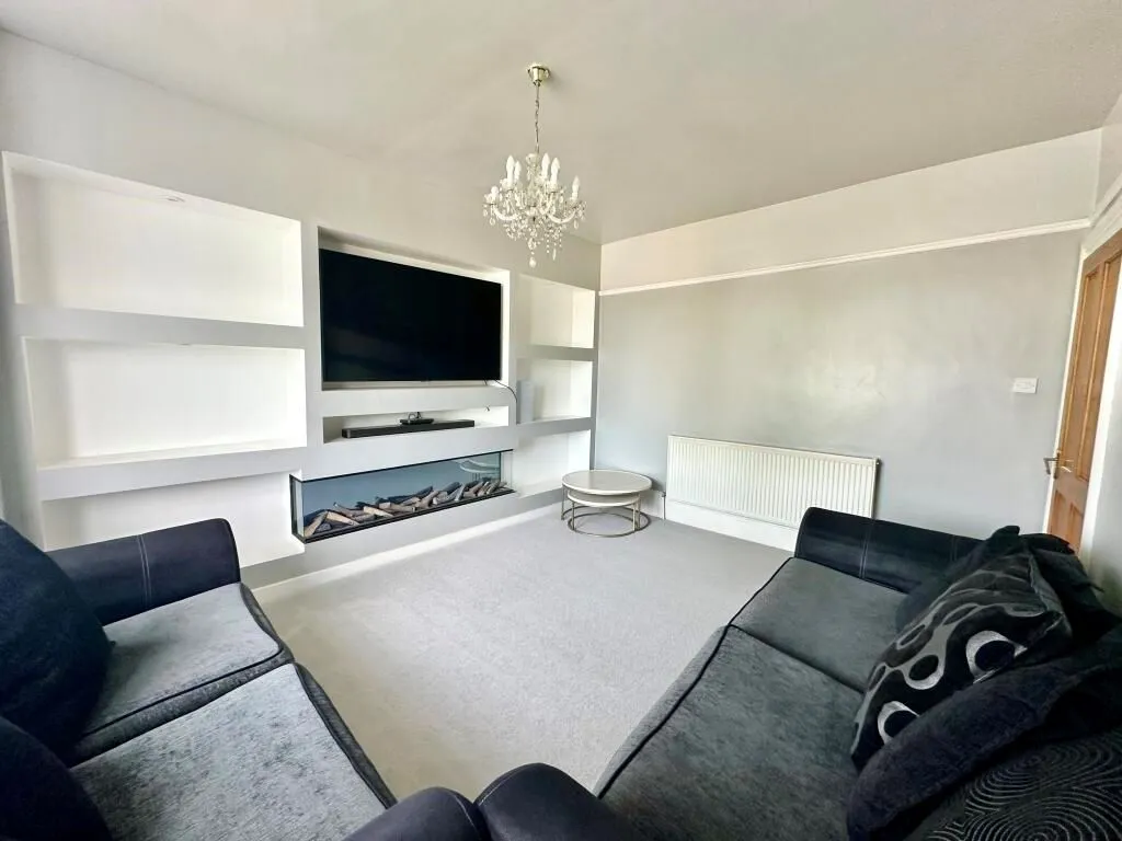 Sheffield, South Yorkshire, S9 4AD - Online Properties