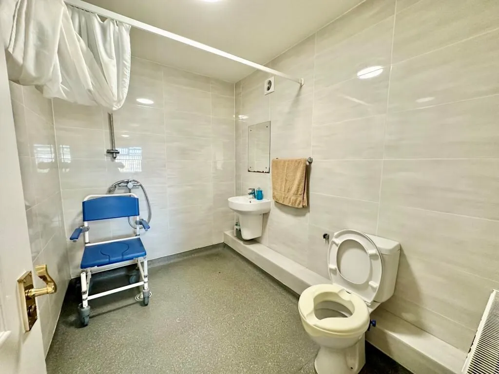 Sheffield, South Yorkshire, S9 4AD - Online Properties