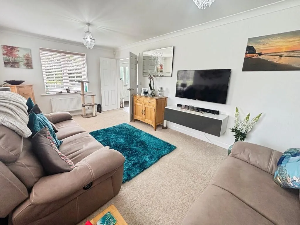 Gainsborough, Lincolnshire, DN21 1ZR - Online Properties