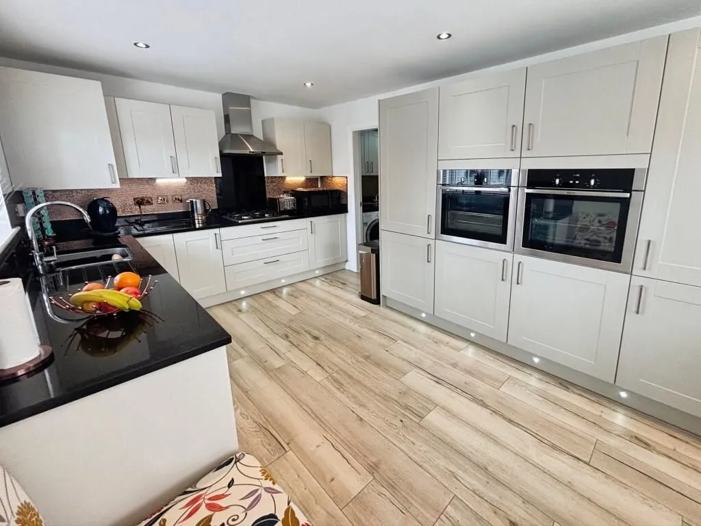 Gainsborough, Lincolnshire, DN21 1ZR - Online Properties